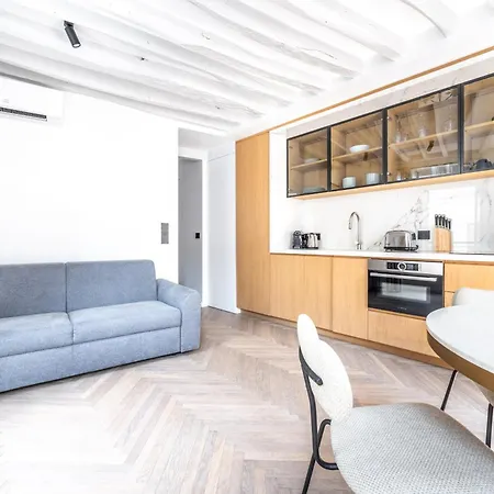 Le Chic Marais Parisien شقة *